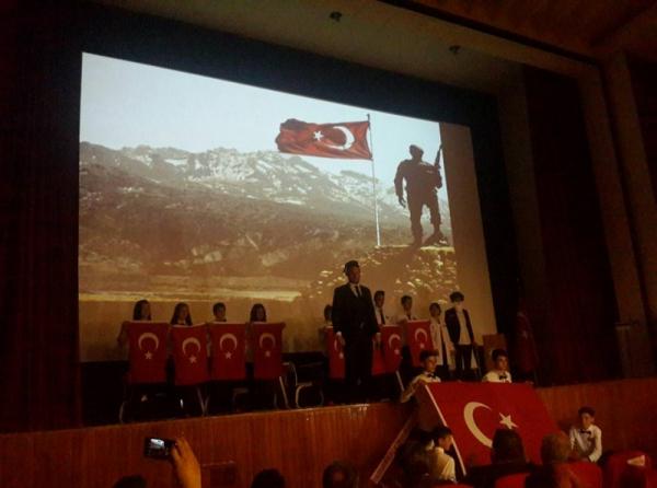 Okulumuz tarafından İlçemizde 12 Mart İstiklal Marşının kabulü ve Mehmet Akif Ersoyu anma programı düzenlendi.